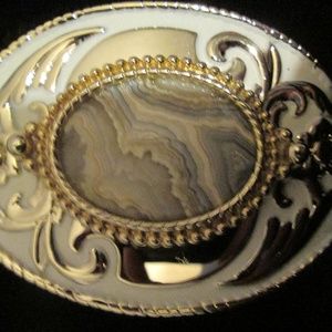 VERY BEAUTIFUL LADIES BELT BUCKLE..